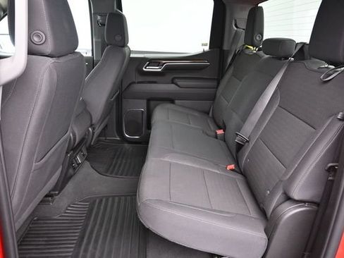 Used 2025 Chevrolet Silverado 1500 LT AWD/4WD image 25