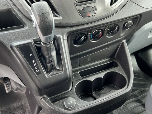 Used 2017 Ford Transit 350 XL image 22