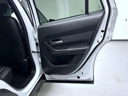 Certified 2025 MAZDA CX-50 AWD 2.5 S w/ Premium Plus Pkg image 17