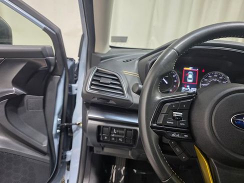 Used 2021 Subaru Crosstrek 2.5i Sport w/ Moonroof Package image 16