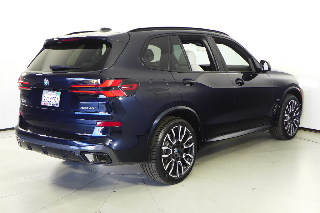 Used 2026 BMW X5 xDrive40i w/ M Sport Package AWD/4WD image 7