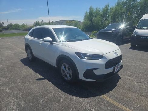 Used 2024 Honda HR-V LX image 2