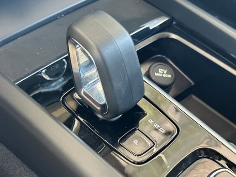 Certified 2025 Volvo XC60 B5 Core w/ Climate Package PRO image 25