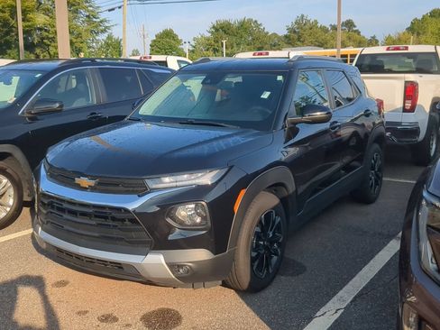 Used 2022 Chevrolet TrailBlazer LT FWD image 4