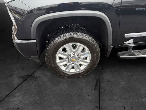 Used 2025 Chevrolet Silverado 2500 High Country w/ High Country Premium Package image 14