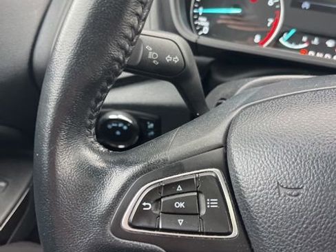 Used 2020 Ford EcoSport SE w/ SE Convenience Package image 6