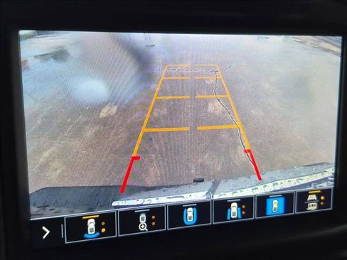 Used 2021 Chevrolet Silverado 1500 High Country w/ Technology Package AWD/4WD image 12