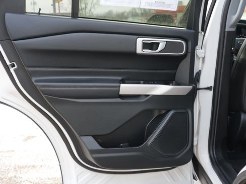 Used 2023 Ford Explorer XLT w/ Equipment Group 202A image 20