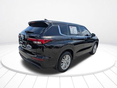 Used 2024 Mitsubishi Outlander ES