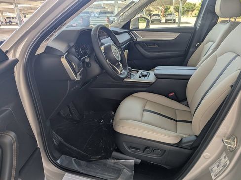 New 2026 MAZDA CX-90 3.3 Turbo w/ Preferred Package AWD/4WD image 10