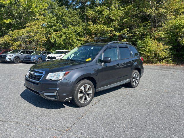 Used 2018 Subaru Forester 2.5i Premium AWD/4WD image 1