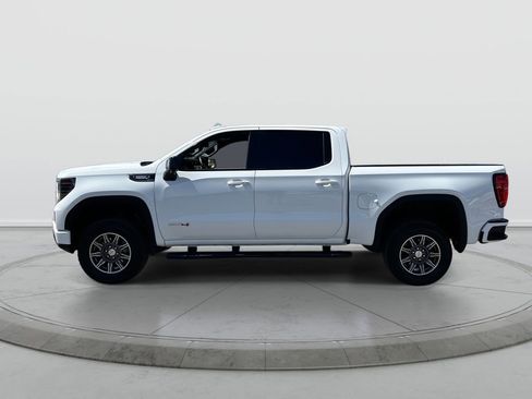 Used 2024 GMC Sierra 1500 AT4 w/ AT4 Premium Package AWD/4WD image 5
