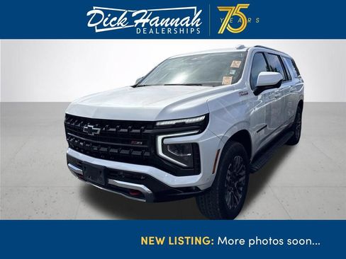 Used 2025 Chevrolet Suburban Z71 AWD/4WD image 1