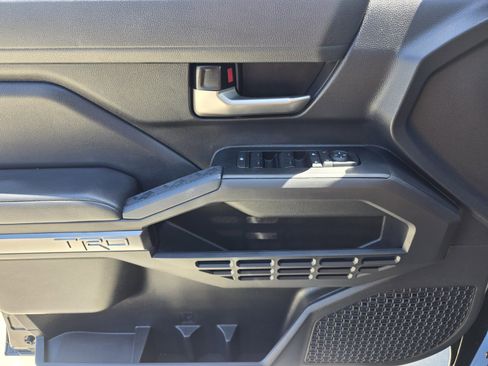 Certified 2025 Toyota Tacoma TRD Sport image 28