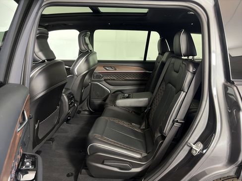 Used 2023 Jeep Grand Cherokee L Summit w/ Advanced Protech Group IV image 7