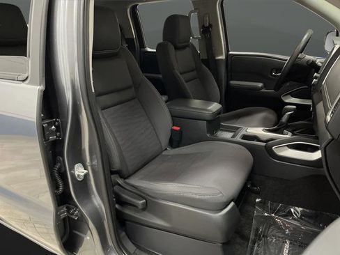 Used 2022 Nissan Frontier SV image 28