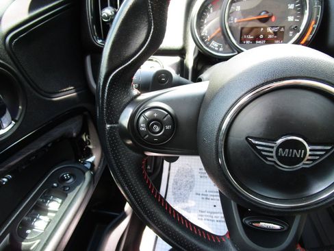 Used 2019 MINI Cooper Countryman S w/ Premium Package FWD image 12