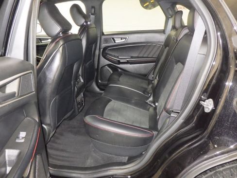 Used 2022 Ford Edge ST-Line AWD/4WD image 7