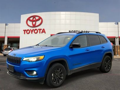 Used 2023 Jeep Cherokee Altitude Lux