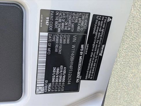 Used 2023 Mercedes-Benz Sprinter 2500 image 17