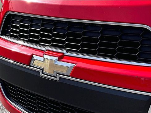 Used 2015 Chevrolet Sonic LT image 24