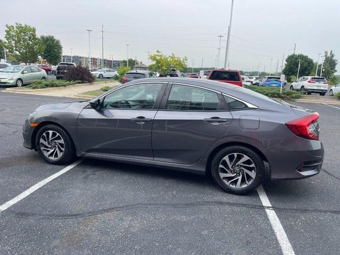 Used 2016 Honda Civic EX image 4