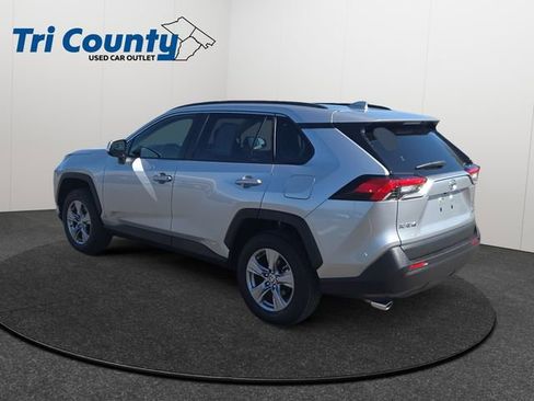 Used 2025 Toyota RAV4 XLE AWD/4WD image 6