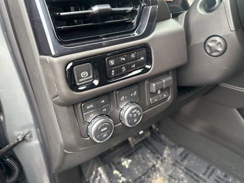 New 2025 GMC Yukon AT4 Ultimate image 15