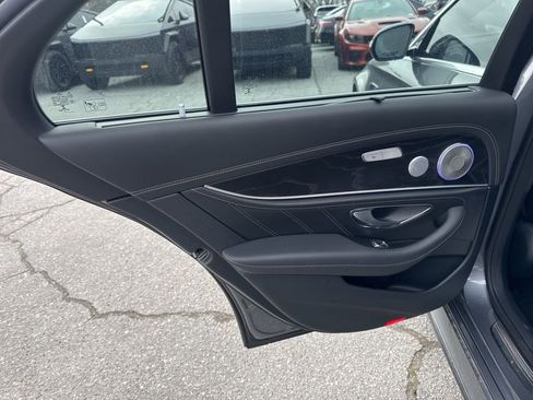 Used 2018 Mercedes-Benz E 63 AMG S image 28