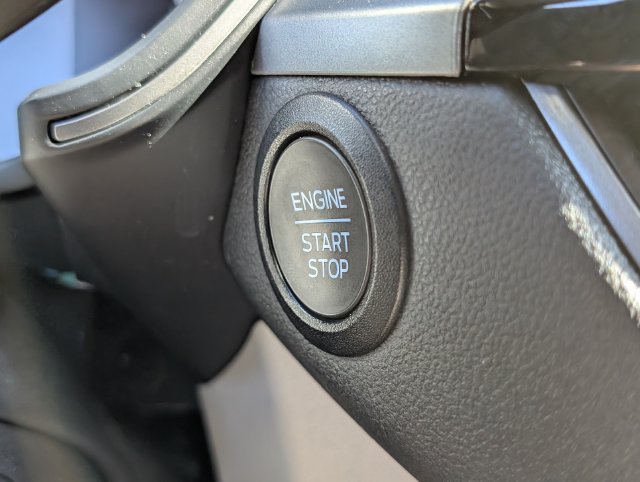Used 2025 Ford Escape Active AWD/4WD image 20