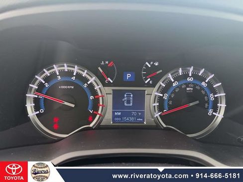 Used 2019 Toyota 4Runner TRD Off-Road Premium AWD/4WD image 19