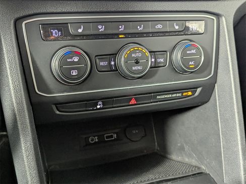 Used 2019 Volkswagen Atlas SE image 19