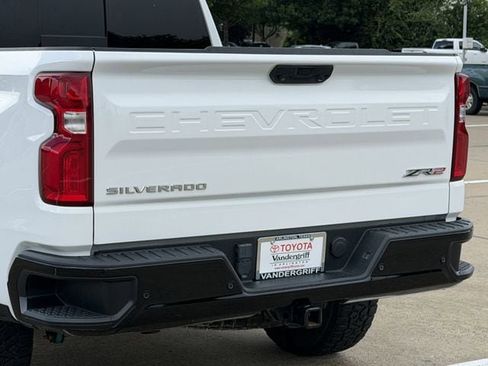 Used 2023 Chevrolet Silverado 1500 ZR2 w/ Technology Package AWD/4WD image 6