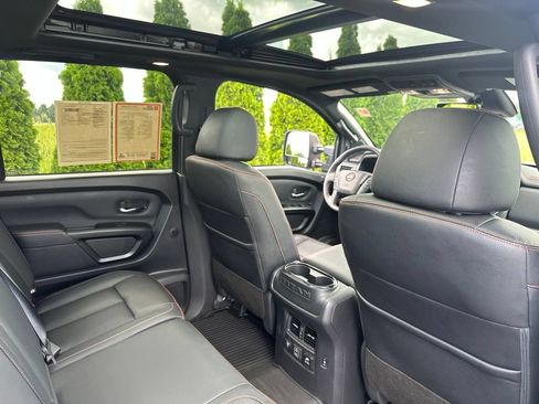 Used 2024 Nissan Titan PRO-4X w/ Pro-4x Convenience Package AWD/4WD image 38