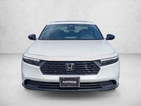 Used 2025 Honda Accord Sport image 2
