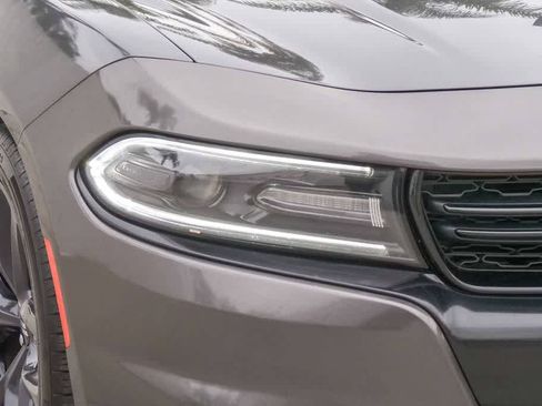 Used 2019 Dodge Charger SXT w/ Blacktop Package RWD image 4