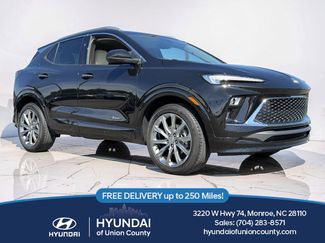 Used 2025 Buick Encore GX Avenir AWD/4WD video 1