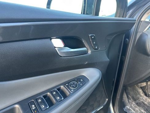 Certified 2023 Hyundai Santa Fe Limited image 12