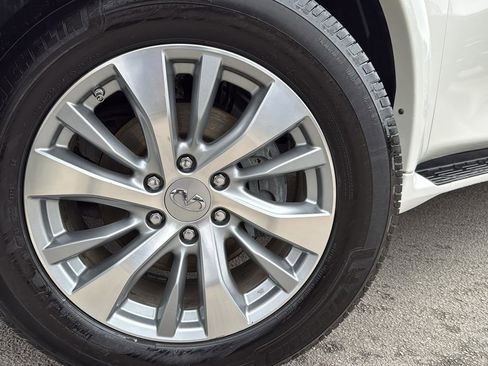 Used 2015 INFINITI QX80 Base w/ Theater Package image 8