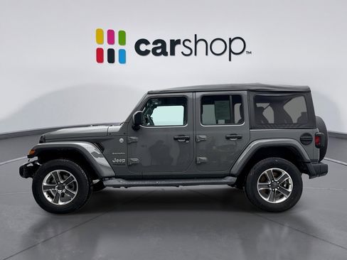 Used 2018 Jeep Wrangler Unlimited Sahara image 2