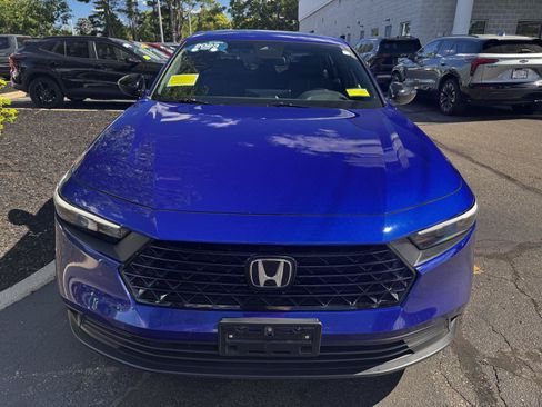 Used 2023 Honda Accord Sport image 2
