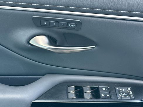 Certified 2025 Lexus ES 350 w/ Premium Package FWD image 14