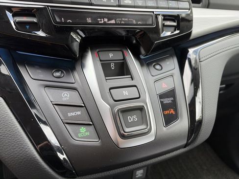 New 2026 Honda Odyssey Touring image 15