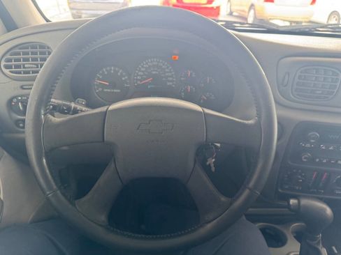 Used 2003 Chevrolet TrailBlazer LS w/ Preferred Equipment Group RWD image 9