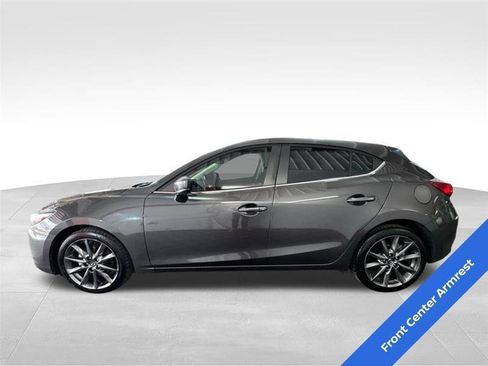 Used 2018 MAZDA MAZDA3 Touring FWD image 8