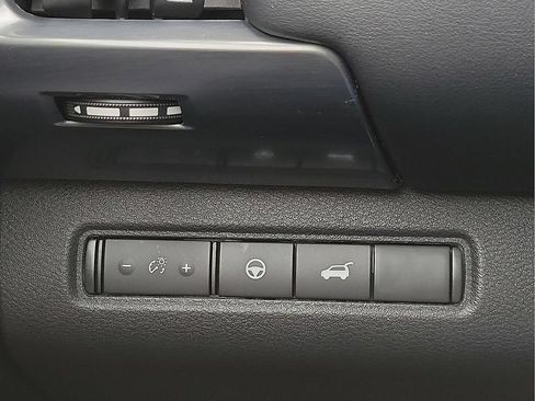 Used 2025 Nissan Pathfinder Rock Creek AWD/4WD image 14