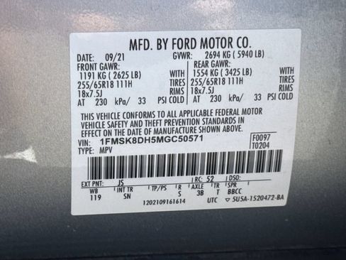 Used 2021 Ford Explorer XLT w/ Equipment Group 202A AWD/4WD image 31