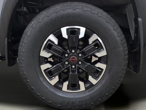 Used 2022 Nissan Frontier PRO-4X AWD/4WD image 30