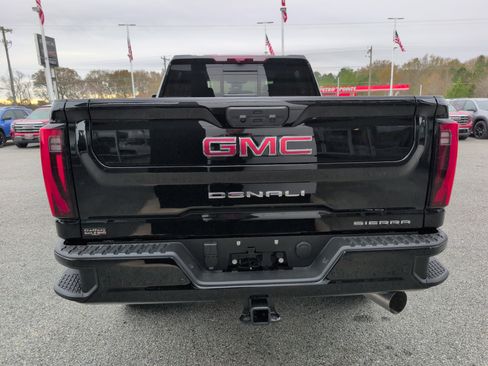 New 2026 GMC Sierra 2500 Denali w/ Denali Reserve Package image 7