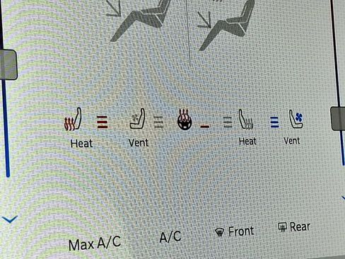 Used 2024 RAM 1500 Limited w/ Body Color Bumper Group image 25